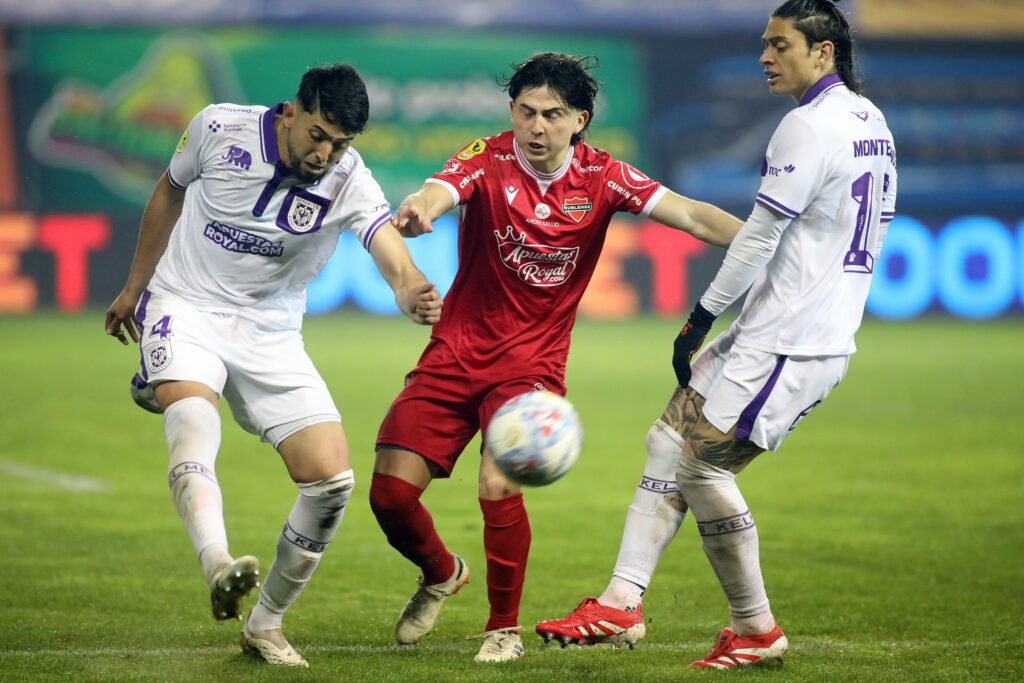 La Nanoneta a paso firme: D. Concepción bajó a Ñublense y sigue invicto en la segunda rueda