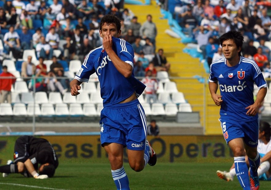 “Uno siempre quiere volver a su equipo”: Igor Lichnovsky tras aterrizar en Santiago para sellar su regreso a U. de Chile