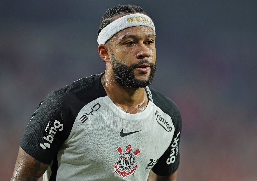 “No dejaré este comportamiento sin sanción”: Memphis Depay acusó a Corinthians tras no renovar su contrato
