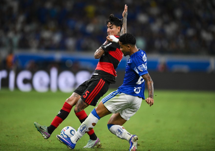 Buen resultado para Erick Pulgar: Flamengo firmó una igualdad ante Cruzeiro en octavos de Copa Libertadores