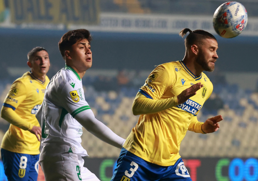 Damián Pizarro vuelve a cruzarse con Colo Colo: La historia del delantero que busca su renacer en Audax