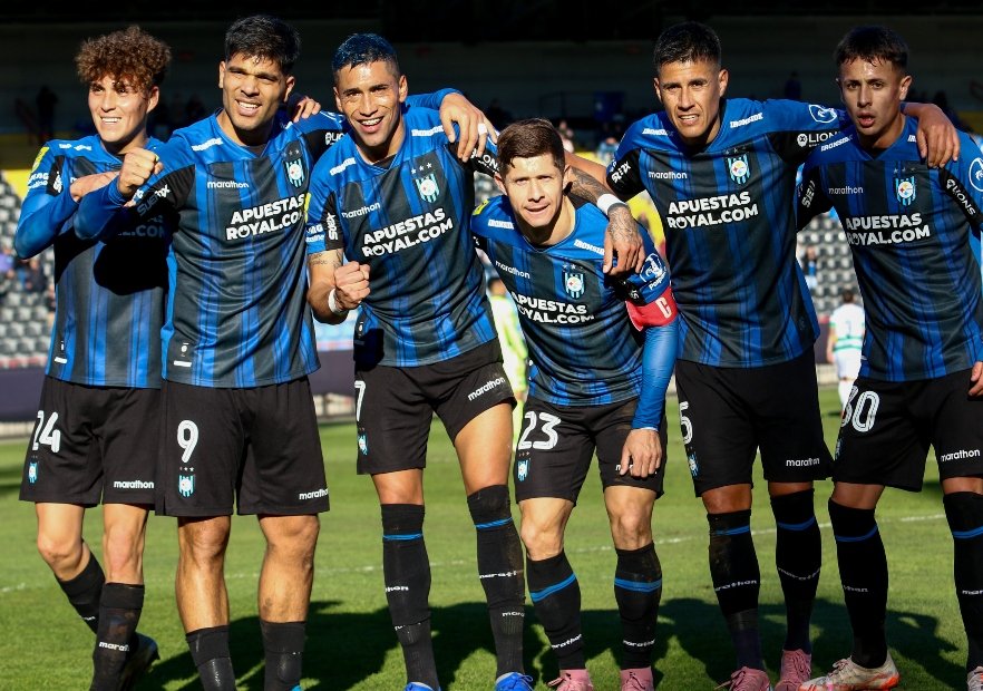 Gracias a la difusión de los hinchas: Huachipato saldó deuda con tía de las colaciones