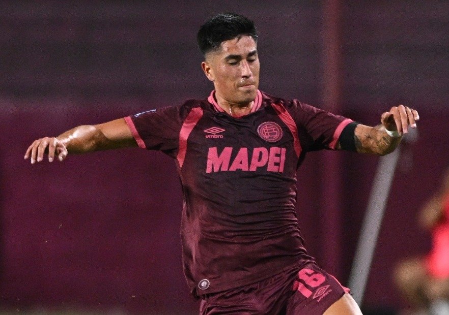 Carlos Palacios sigue sin minutos: Lanús con Matías Sepúlveda cayó en la agonía ante Boca Juniors