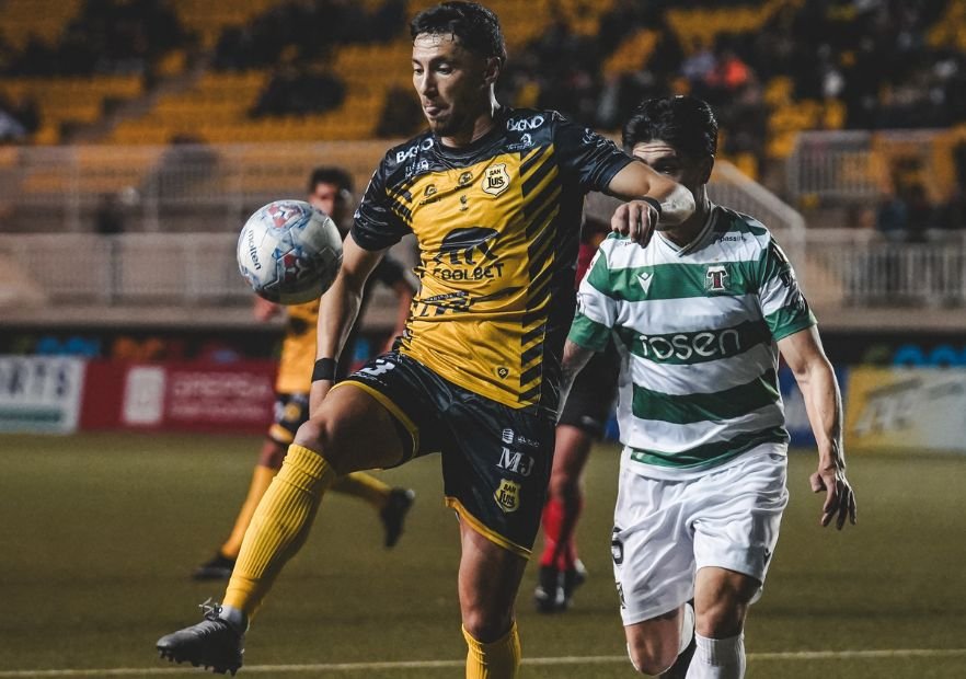 Un empate a oscuras en Quillota: San Luis resistió con diez ante Temuco y se afianzó camino a la liguilla