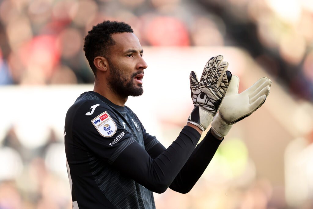 Con nueva valla invicta: Lawrence Vigouroux brilló en goleada del Swansea que es líder en la Championship