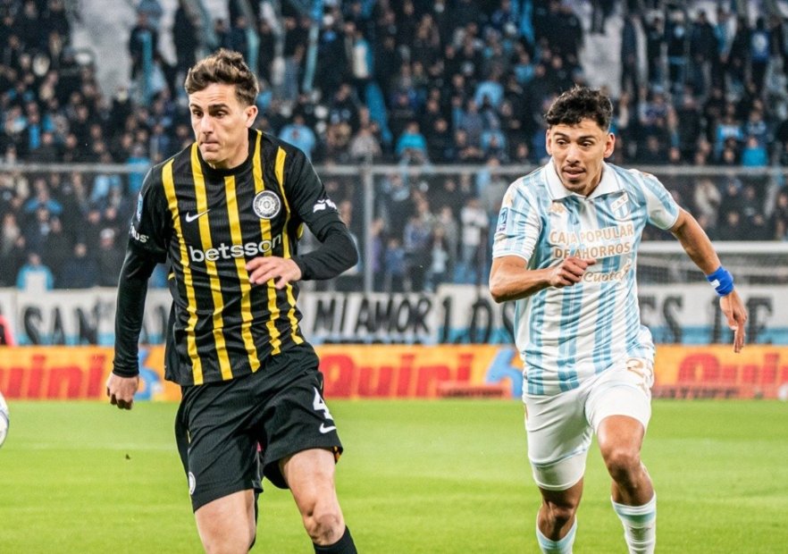 Cometió un penal y lo sacaron a los 30 minutos: La negra jornada de Ulises Ortegoza en Racing que volvió a perder