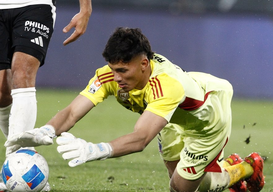 ¿Cuarto arquero? Fernando Ortiz confirmó que Fernando de Paul deberá seguir esperando por el arco de Colo Colo