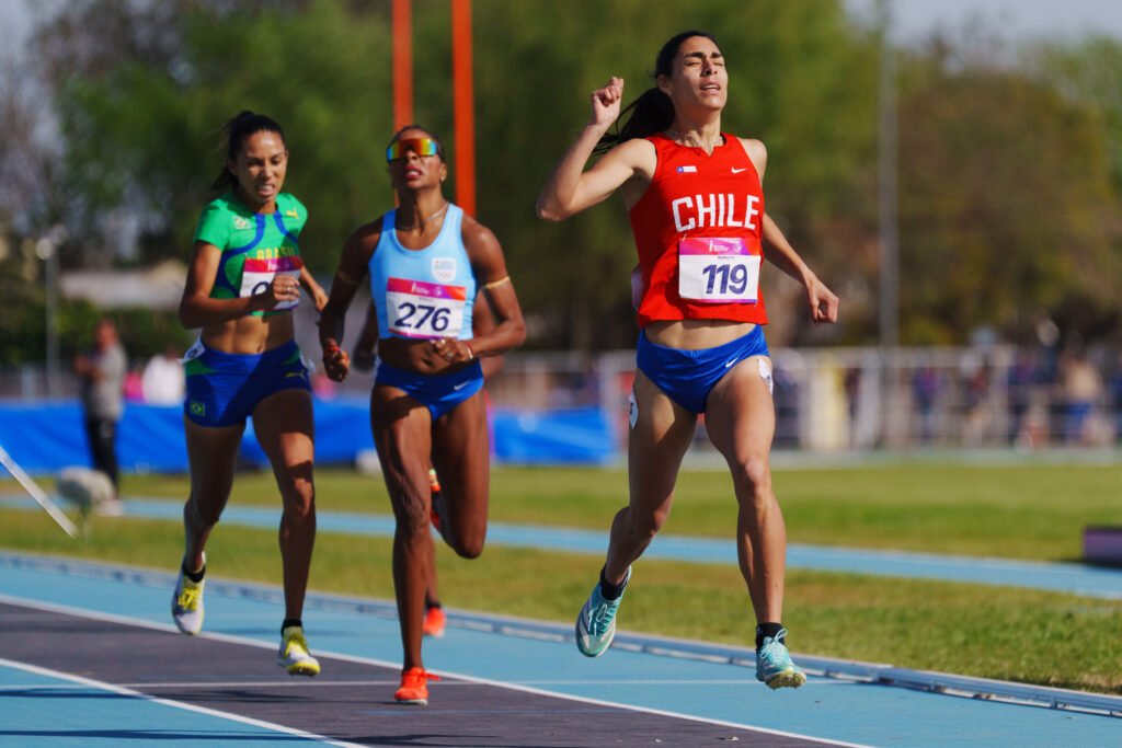 ¡Oro 35 para Team Chile! Valentina Barrientos se luce en los 800 metros y hace historia en Odesur 2026