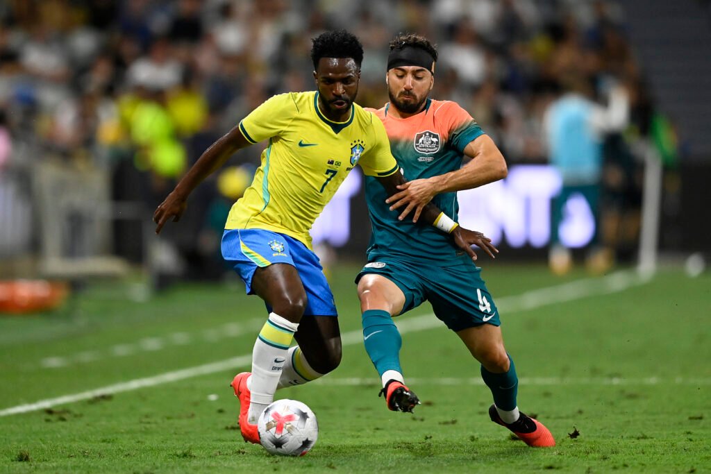Brasil se salva en el último suspiro ante Australia y Raphinha debuta con la camiseta que dejó Neymar
