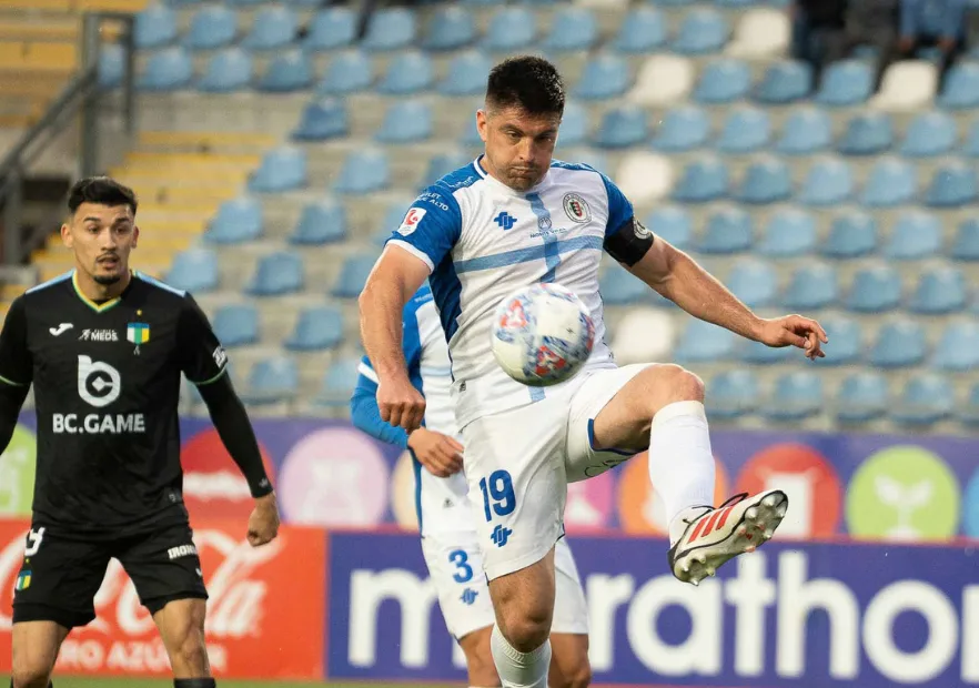 Ventaja celeste: O’Higgins venció a Santa Cruz en la ida de los octavos de final de Copa Chile