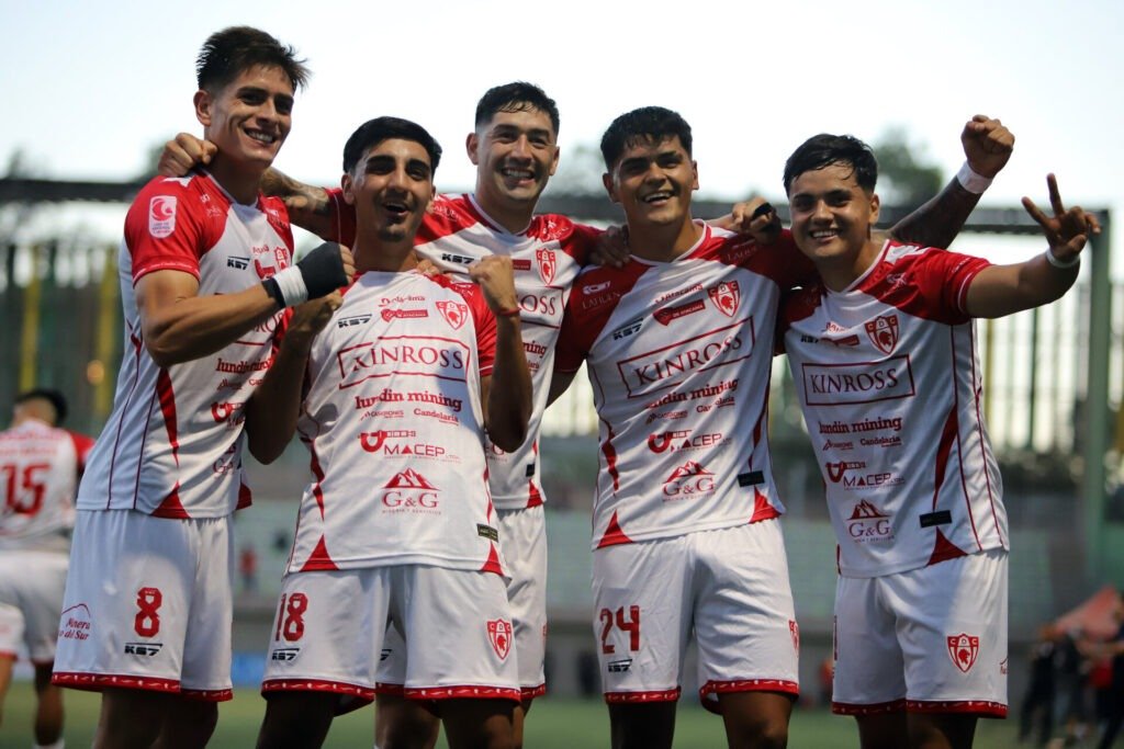 Se complica el Uní-Uní: Deportes Copiapó aplastó a San Felipe y sueña con la Liguilla del Ascenso