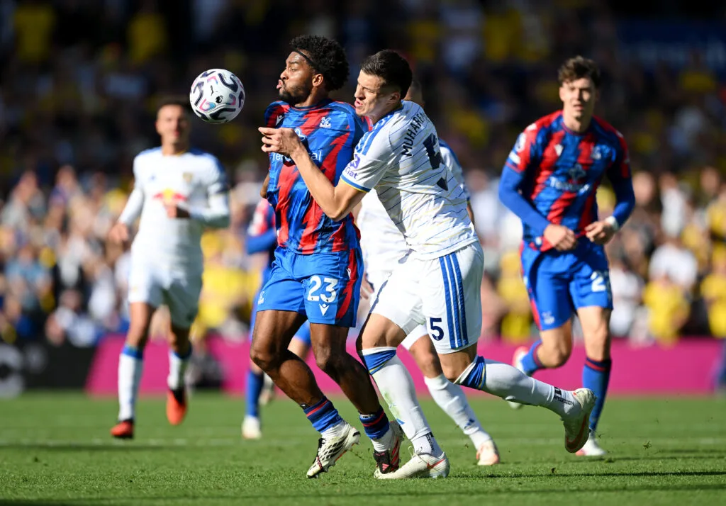 Otra vez mirando desde la banca: Darío Osorio no vio acción en empate del Crystal Palace por Premier League