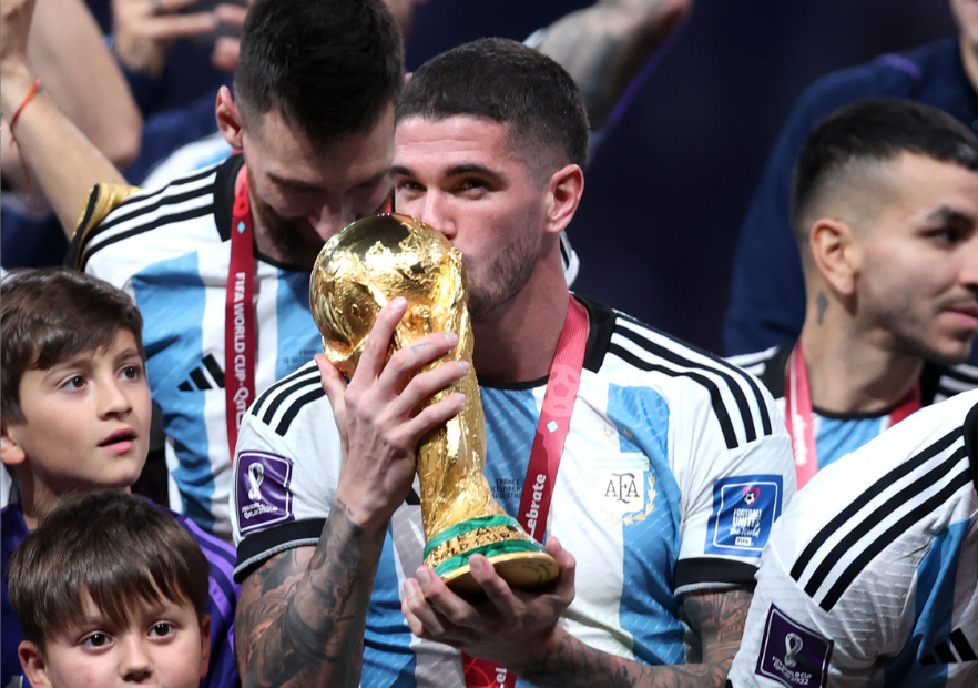 “Nadie volverá a hacer algo así’: Rodrigo De Paul postuló sin dudar a Lionel Messi como ganador del Balón de Oro